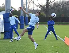 布莱顿发布备战花絮，窗口期内部沟通，法国杯任务艰巨，团队化学反应显著的简单介绍