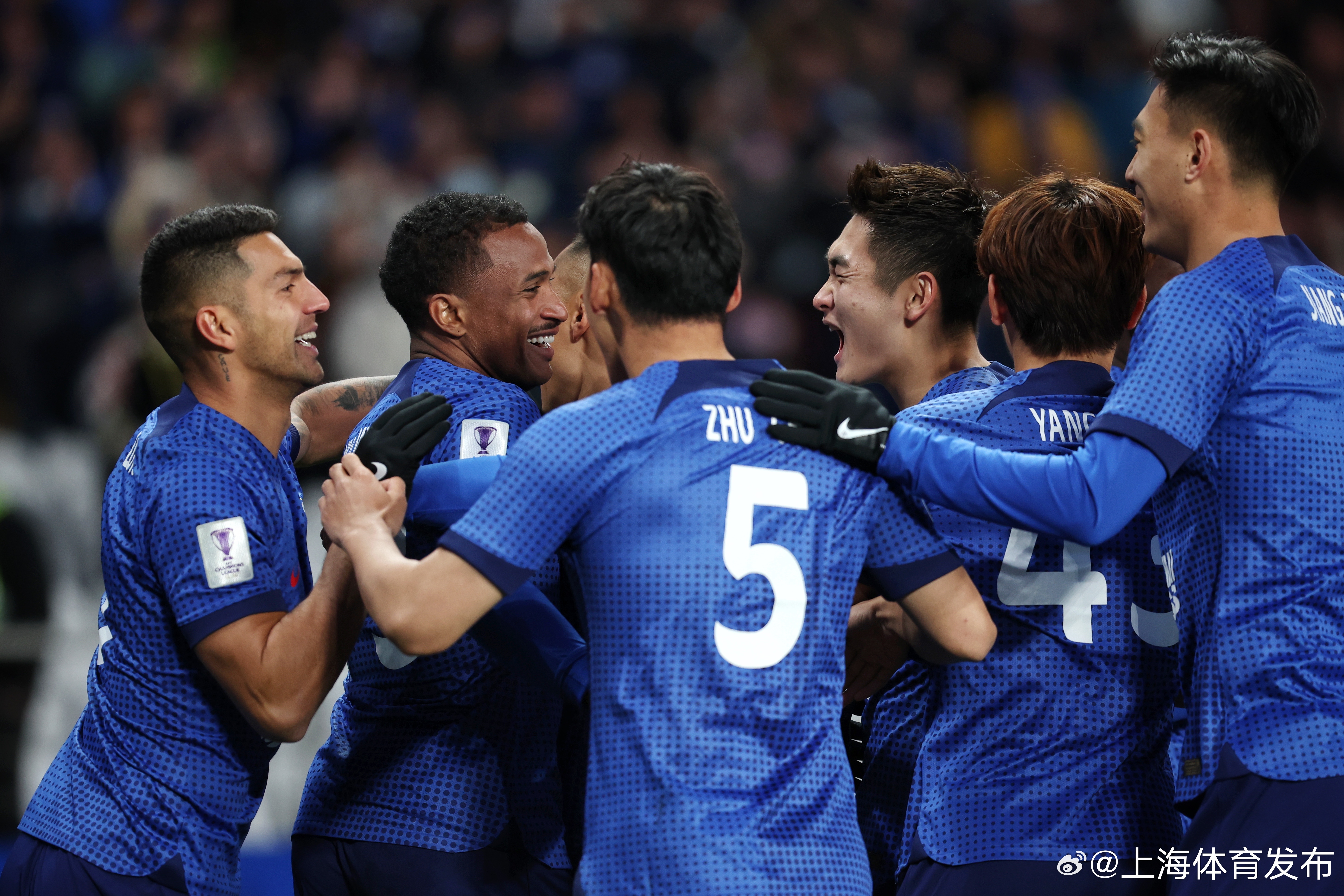 亚冠国际比赛日走向成谜，斯图加特门线救险，赛场秩序良好，资深球员宣示担当的简单介绍