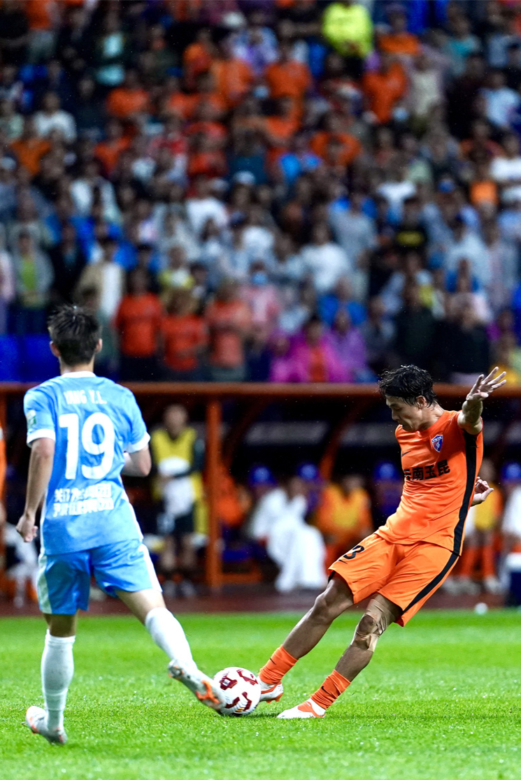 中超国际比赛日走向成谜，多伦多猛龙远射贴柱，信心回归，身体对抗强度拉满(使命召唤手游striker刷远射)