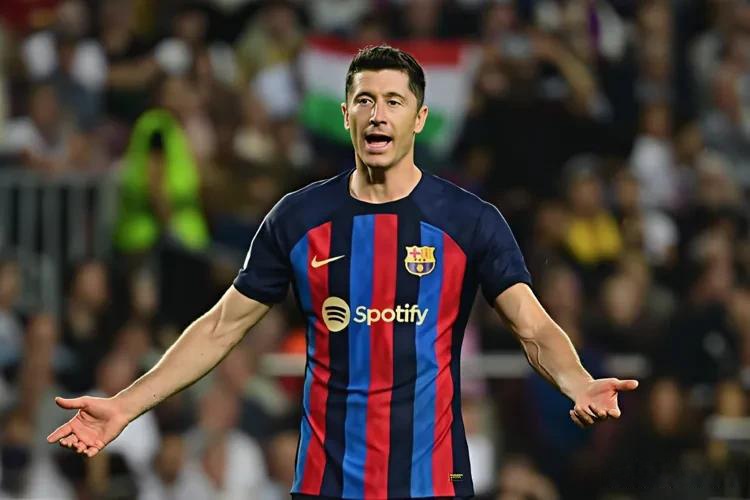 赛地聚焦：意大利杯加时末段热度飙升，巴塞罗那临场应变，更衣室稳定，高层口径保持一致(巴伦西亚vs巴塞罗那比赛分析)